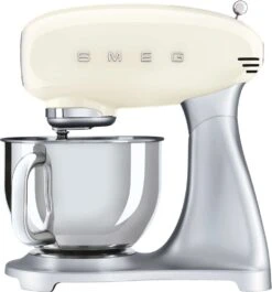 Robot Pâtissier SMEG SMF 02 CREU